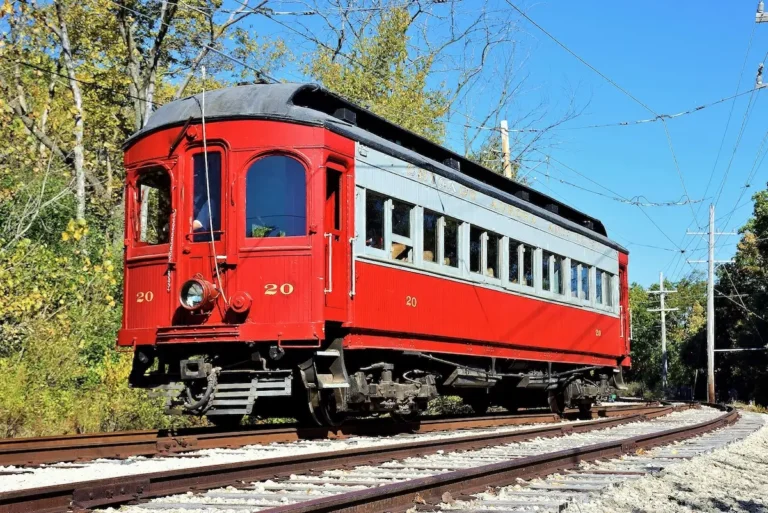 Fox River Trolley Museum 768x513