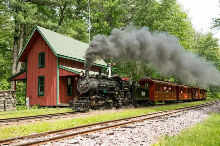 riverside great northern railway wisconsin dells 1 768x511