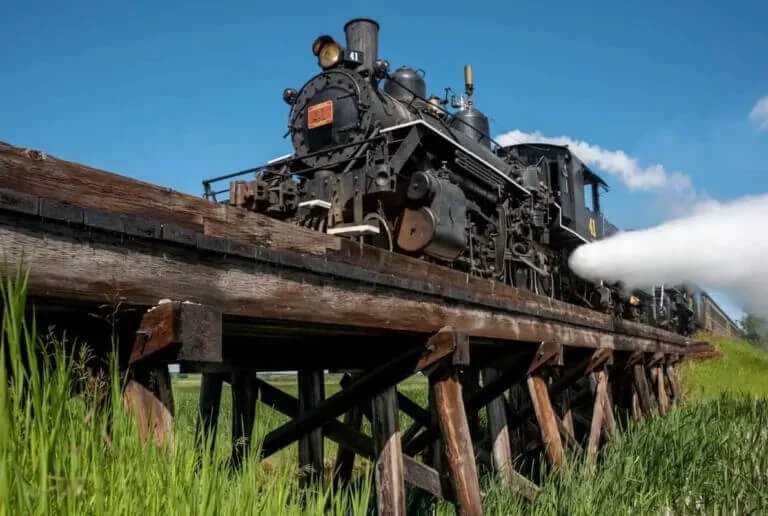 alberta prairie railway train excursion 768x516 1 1